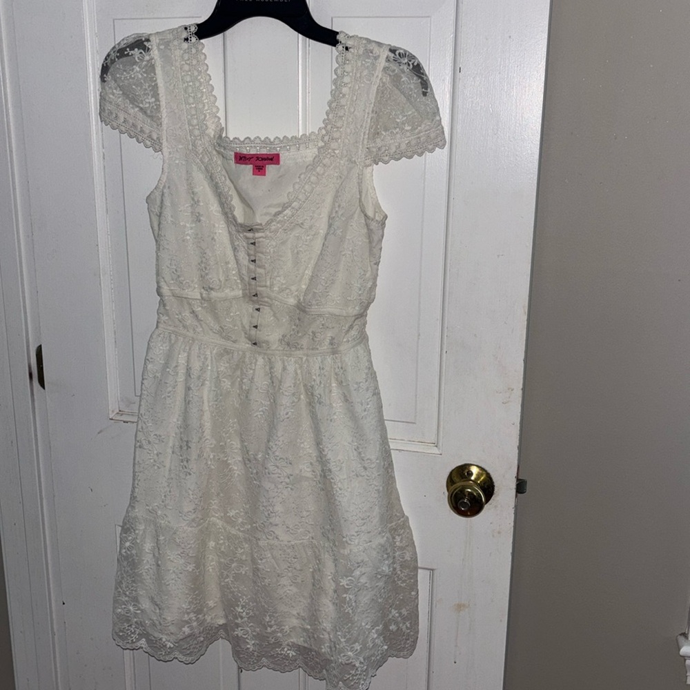 Worn once Betsy Johnson Size Small